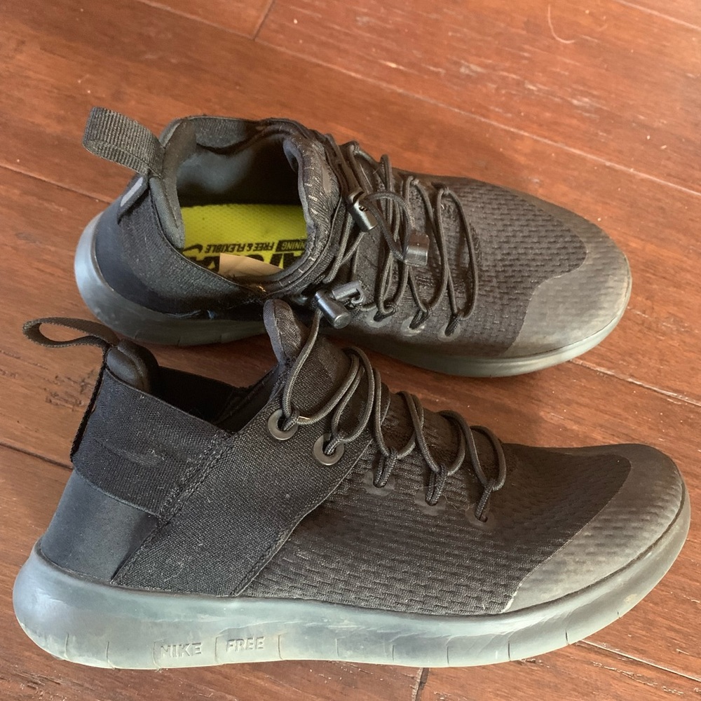 Nike free running shoes 7 black